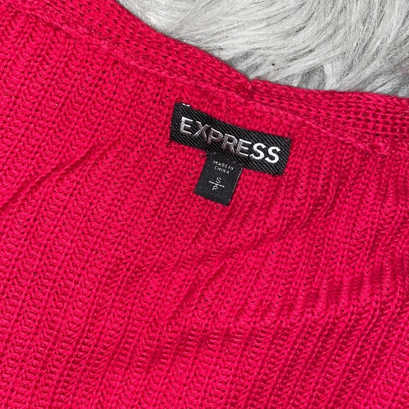 Express Women’s V Neck Long Sweater - Picture 2 of 3